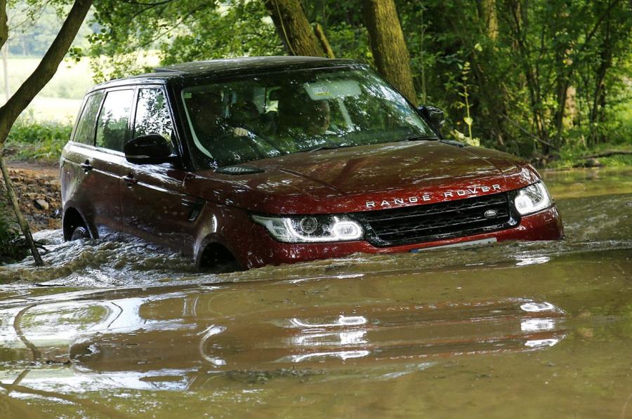 Land Rover Range Rover Sport 2014 года  (фото 48 из 131)